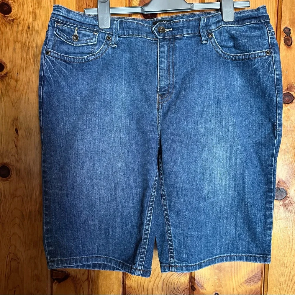 A.N.A. Blue Denim Shorts - Picture 1 of 5
